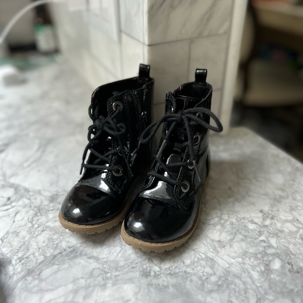 Toddler size 8 boots